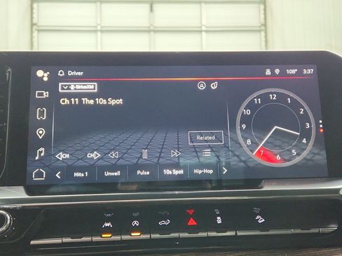 Used 2024 GMC Sierra 1500 Elevation w/ Preferred Package AWD/4WD image 28