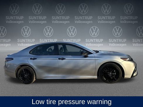 Used 2022 Toyota Camry SE image 7