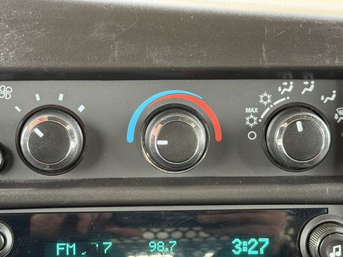 Used 2024 Chevrolet Express 2500 w/ Driver Convenience Package image 47