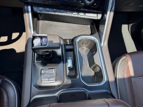 Used 2023 GMC Sierra 1500 Denali w/ Denali Carbonpro Edition AWD/4WD image 38