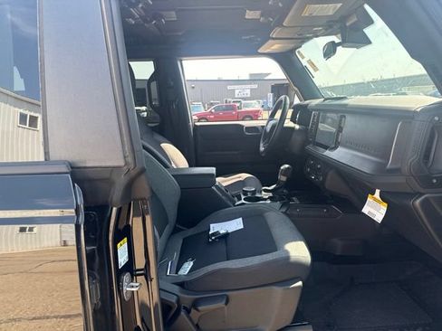 Used 2025 Ford Bronco Big Bend AWD/4WD image 17
