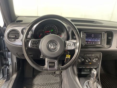 Used 2017 Volkswagen Beetle 1.8T FWD image 12