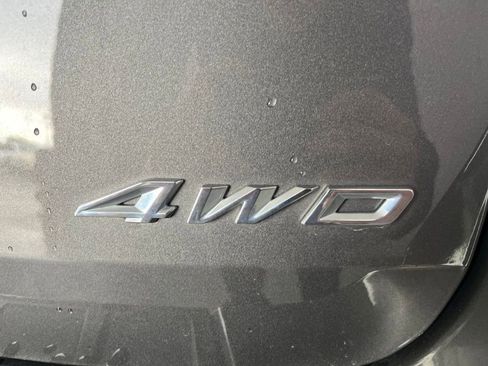 Used 2023 Ford Explorer XLT w/ Equipment Group 202A AWD/4WD image 44