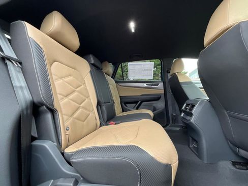 New 2026 Volkswagen Atlas Cross Sport SE image 14