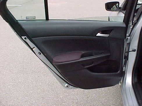 Used 2009 Honda Accord LX image 11
