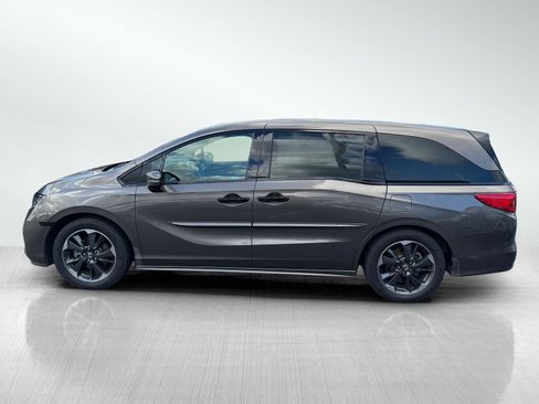Used 2022 Honda Odyssey Elite image 8