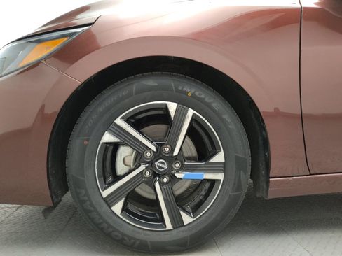 Used 2025 Nissan Sentra SV FWD image 31