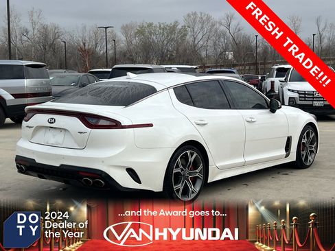 Used 2019 Kia Stinger GT2 image 12