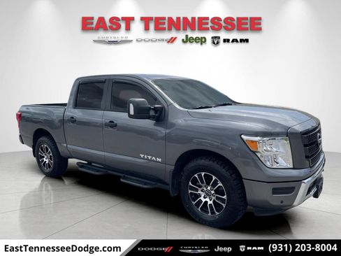 Used 2023 Nissan Titan SV w/ SV Convenience Package RWD image 1