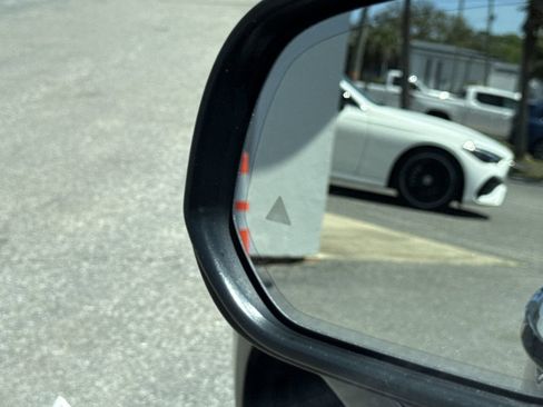 Used 2023 Mercedes-Benz GLE 450 4MATIC image 38