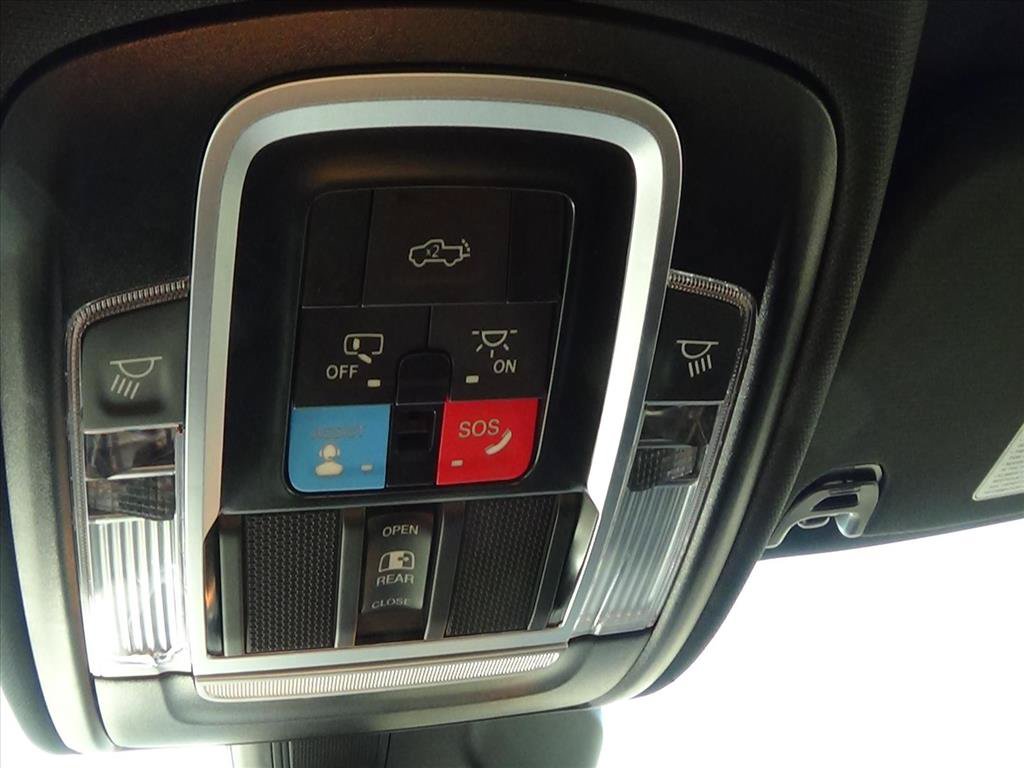 Used 2025 RAM 1500 Big Horn AWD/4WD image 25