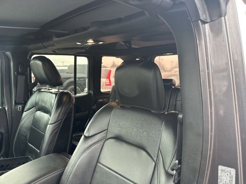 Used 2021 Jeep Wrangler Unlimited Sahara w/ Cold Weather Group image 6