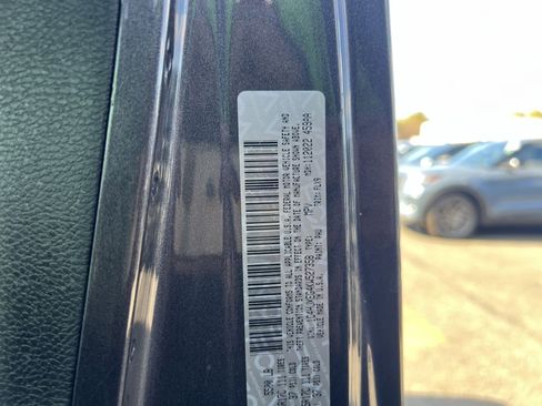 Used 2019 Jeep Wrangler Unlimited Sahara w/ Quick Order Package 24M Moab image 28