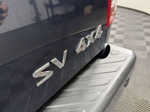 Used 2019 Nissan Frontier SV w/ Value Truck Package AWD/4WD image 10