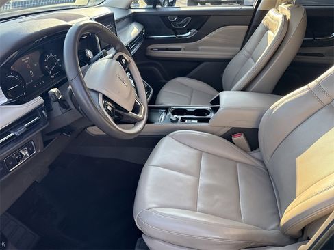 Used 2021 Lincoln Corsair Standard w/ Equipment Group 101A image 9