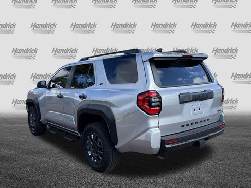 Used 2025 Toyota 4Runner SR5 AWD/4WD image 8