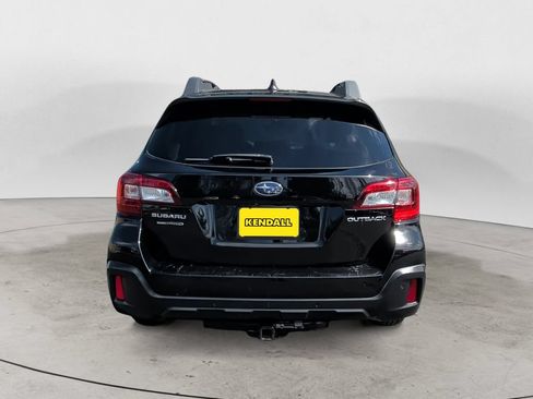 Used 2018 Subaru Outback 2.5i Limited AWD/4WD image 6