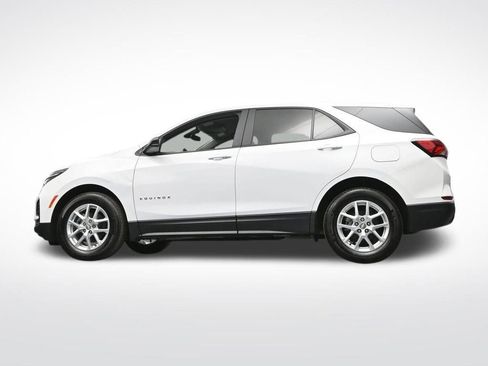 Used 2024 Chevrolet Equinox LS w/ LS Convenience Package FWD image 25