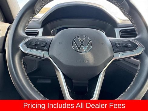 Used 2023 Volkswagen Atlas Cross Sport SE FWD image 17