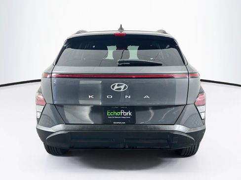 Used 2025 Hyundai Kona SEL FWD image 7