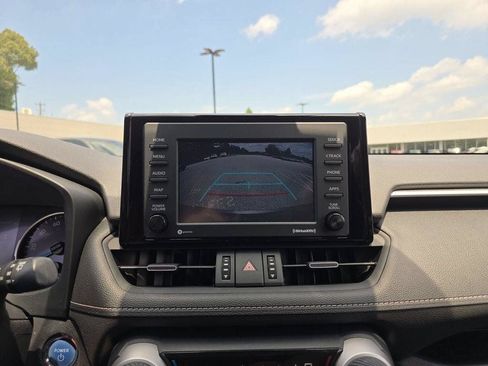 Used 2022 Toyota RAV4 XLE Premium AWD/4WD image 27