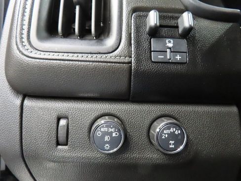 Used 2021 GMC Canyon Denali image 43