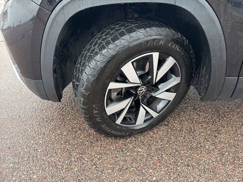 Used 2020 Volkswagen Atlas Cross Sport SE image 4