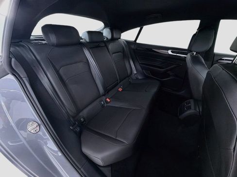 Used 2023 Volkswagen Arteon SE FWD image 26