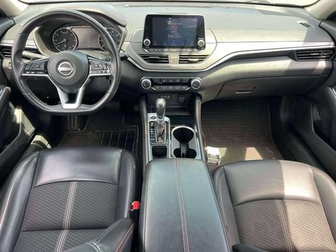 Used 2024 Nissan Altima 2.5 SR FWD image 18
