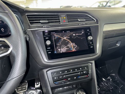 Used 2024 Volkswagen Tiguan SEL R-Line image 26