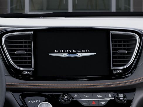 New 2026 Chrysler Pacifica Pinnacle w/ Trailer Tow Group image 18