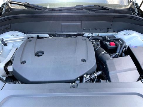 New 2026 Volvo XC90 B6 Core AWD/4WD image 13