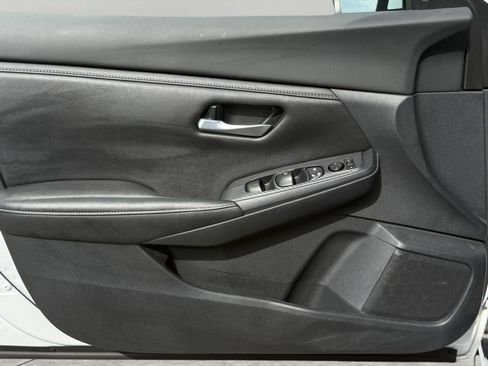 Used 2023 Nissan Sentra SV FWD image 19