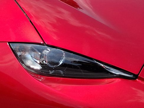 Used 2016 MAZDA MX-5 Miata Grand Touring RWD image 9