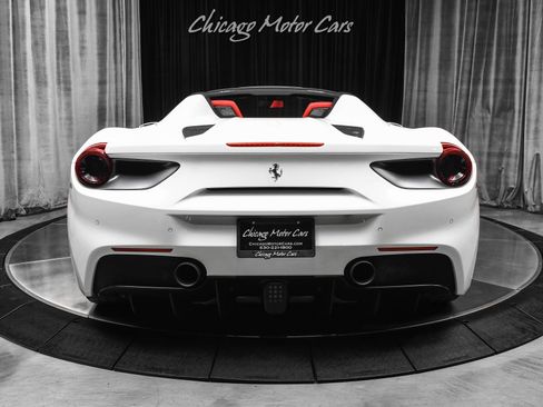 Used 2018 Ferrari 488 Spider RWD image 4