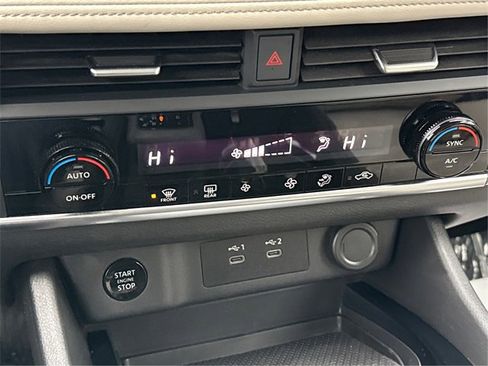 Used 2024 Nissan Rogue SV image 35