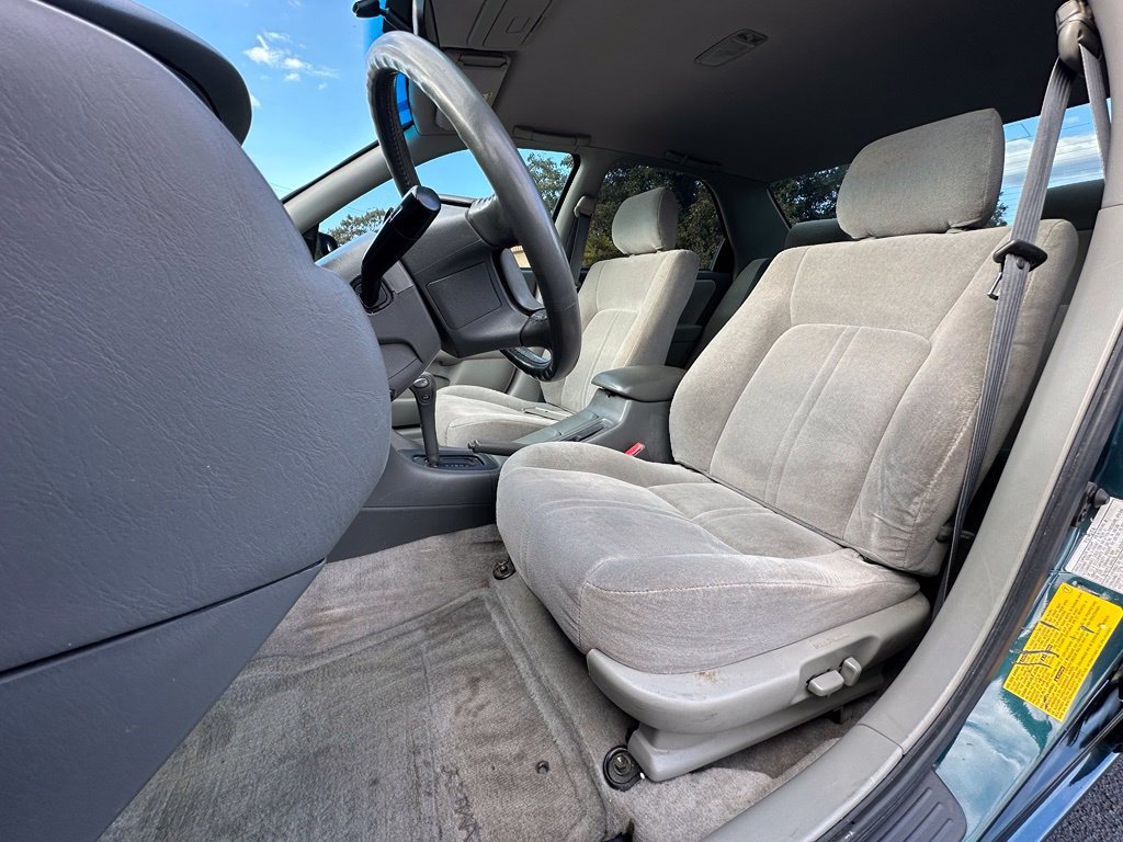 Used 1998 Toyota Camry LE FWD image 15
