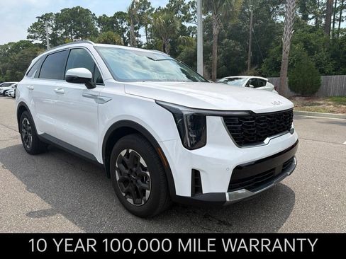 Certified 2025 Kia Sorento S FWD image 1