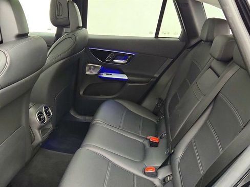 Used 2023 Mercedes-Benz GLC 300 4MATIC w/ Exclusive Trim Package image 21