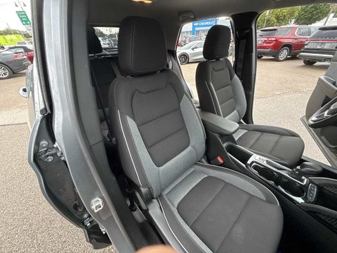 Used 2024 Chevrolet TrailBlazer LT w/ LT Cold Weather Package AWD/4WD image 25