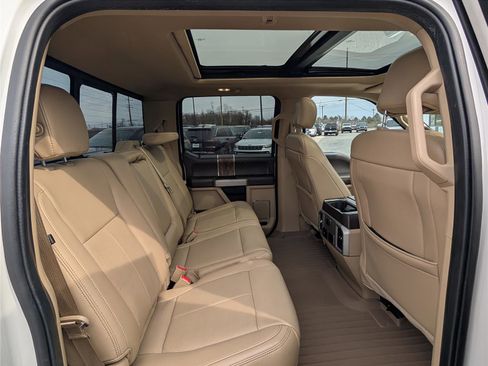 Used 2019 Ford F150 Lariat w/ Equipment Group 501A Mid image 11