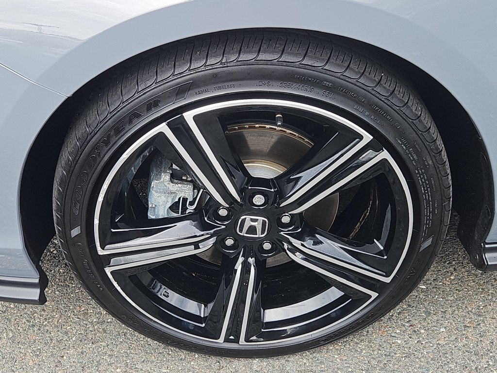 Used 2025 Honda Accord Sport image 7