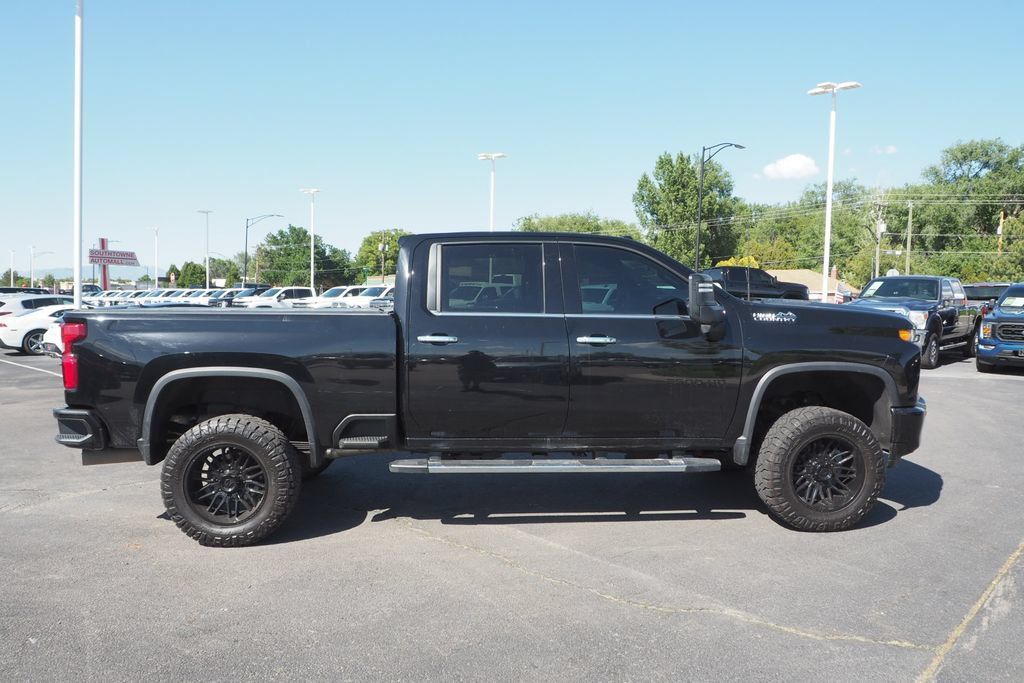 Used 2020 Chevrolet Silverado 2500 High Country AWD/4WD image 8