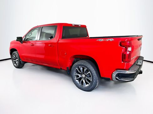Used 2023 Chevrolet Silverado 1500 LT AWD/4WD image 5