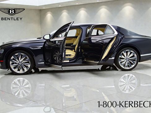 Certified 2022 Bentley Flying Spur V8 image 4