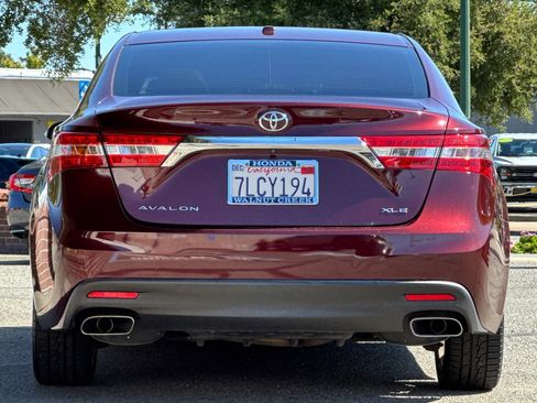 Used 2014 Toyota Avalon XLE Touring FWD image 5