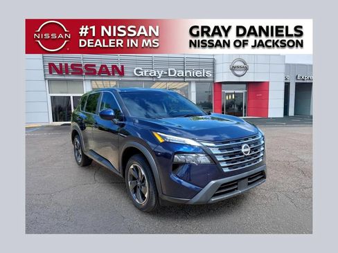 Used 2024 Nissan Rogue SV AWD/4WD image 1