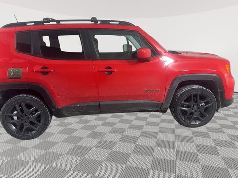 Used 2022 Jeep Renegade Latitude image 6