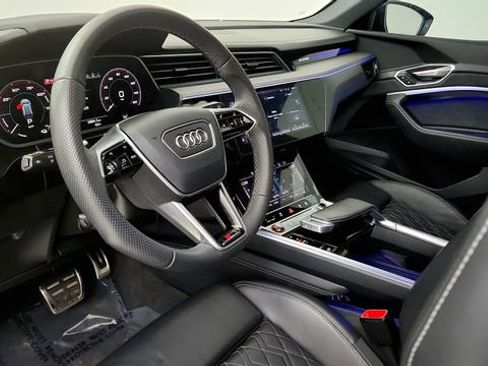 Used 2024 Audi Q8 e-tron Prestige AWD/4WD image 51