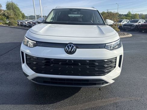 New 2026 Volkswagen Tiguan SE AWD/4WD image 2